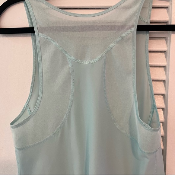 Lululemon Light Blue Athletic Work-out Top - Picture 4 of 9